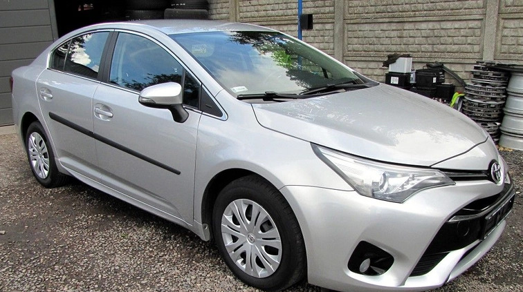 Toyota Avensis cena 46900 przebieg: 191500, rok produkcji 2016 z Kowal małe 232